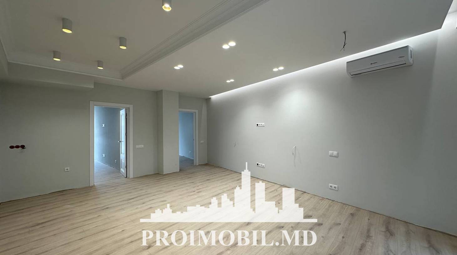 https://images.proimobil.md/d0QC94aQ6EQ2lq_zM50UzfIP1Kc1KOP8gkyvRWpZRSc/watermark:0.75:so:0:30:0.39/resize:fill:1460:816:1/gravity:ce/bG9jYWw6Ly8vZXN0YXRlL2xyLzkyODU3NGYwLTNhODItNGQ3ZC04Yzg1LWYxNmRmNzA3ZDgzYy5qcGVn