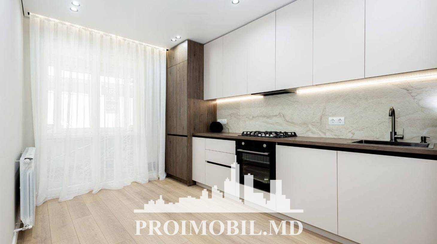 https://images.proimobil.md/d15d2IB0Dc0DTU6sy1jJkx3vufi4LQiIAVMaytX4h-Y/watermark:0.75:so:0:30:0.39/resize:fill:1460:816:1/gravity:ce/bG9jYWw6Ly8vZXN0YXRlL2xyLzU4MWYzOTVmLTIzNDMtNDQ3OC05OTkwLTYyMTU1MmZmMWVkMi5qcGVn