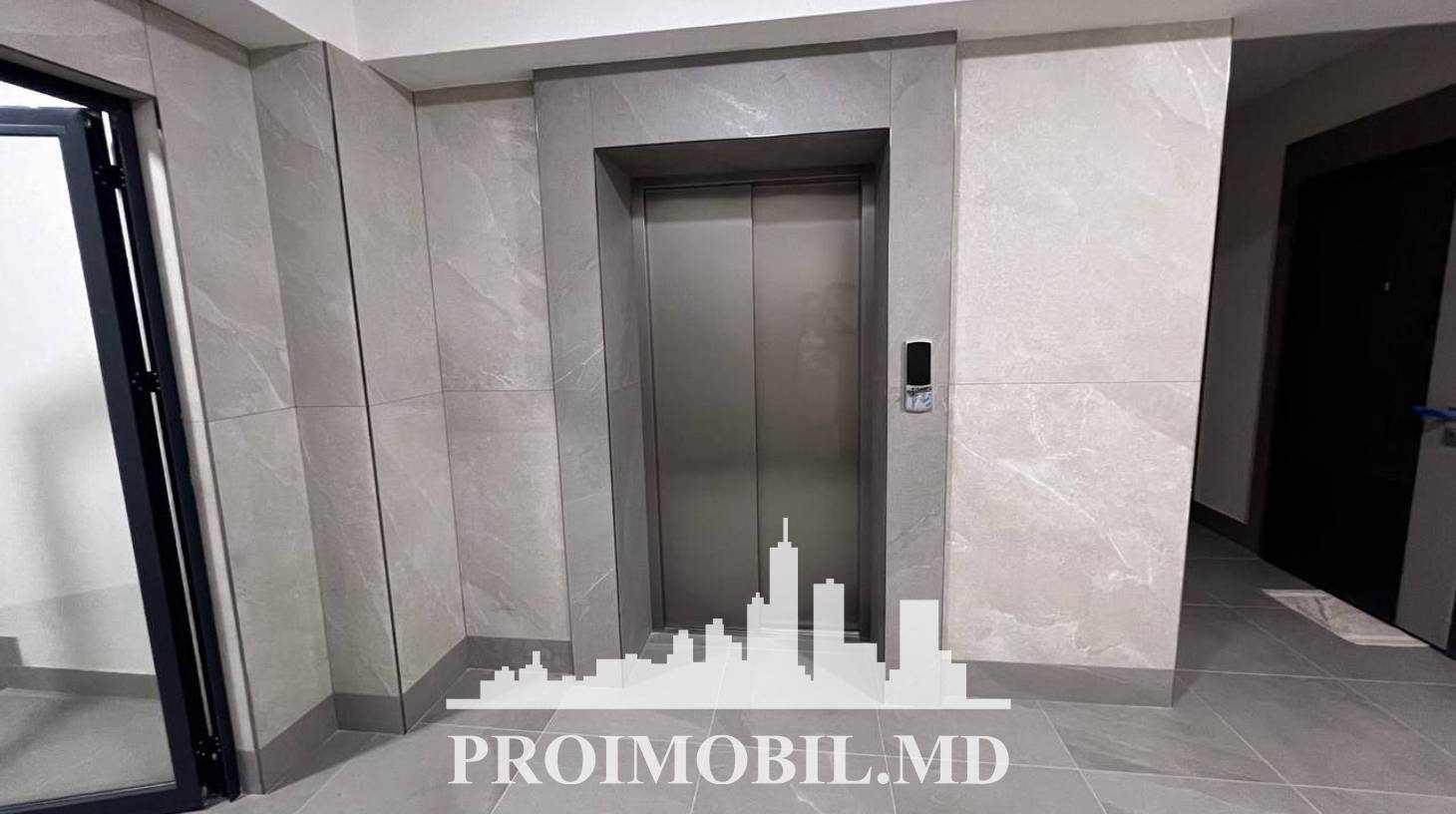 https://images.proimobil.md/d2FIk1ZZSH6L9E3JBQ3LBru-Toy4Z5O_X0zlZrhmXrY/watermark:0.75:so:0:30:0.39/resize:fill:1460:816:1/gravity:ce/bG9jYWw6Ly8vZXN0YXRlL2xyL2RhNTMwN2M4LWI3OWQtNDMzYS1hN2UxLTkwZjU4MjM5NmIwNS5qcGVn