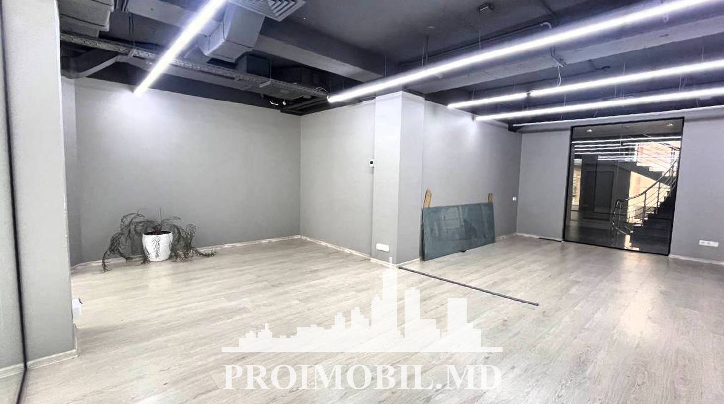https://images.proimobil.md/d2IbmPATPhXj6OtWpwndK55f6wcHSnTb9lBF5udfawo/watermark:0.75:so:0:30:0.39/resize:fill:1460:816:1/gravity:ce/bG9jYWw6Ly8vZXN0YXRlL2xyLzg3MzQxMmEwLTBhMGQtNGVmMi04YzlmLWM5MDM1ZGUxNjZhNC5qcGVn