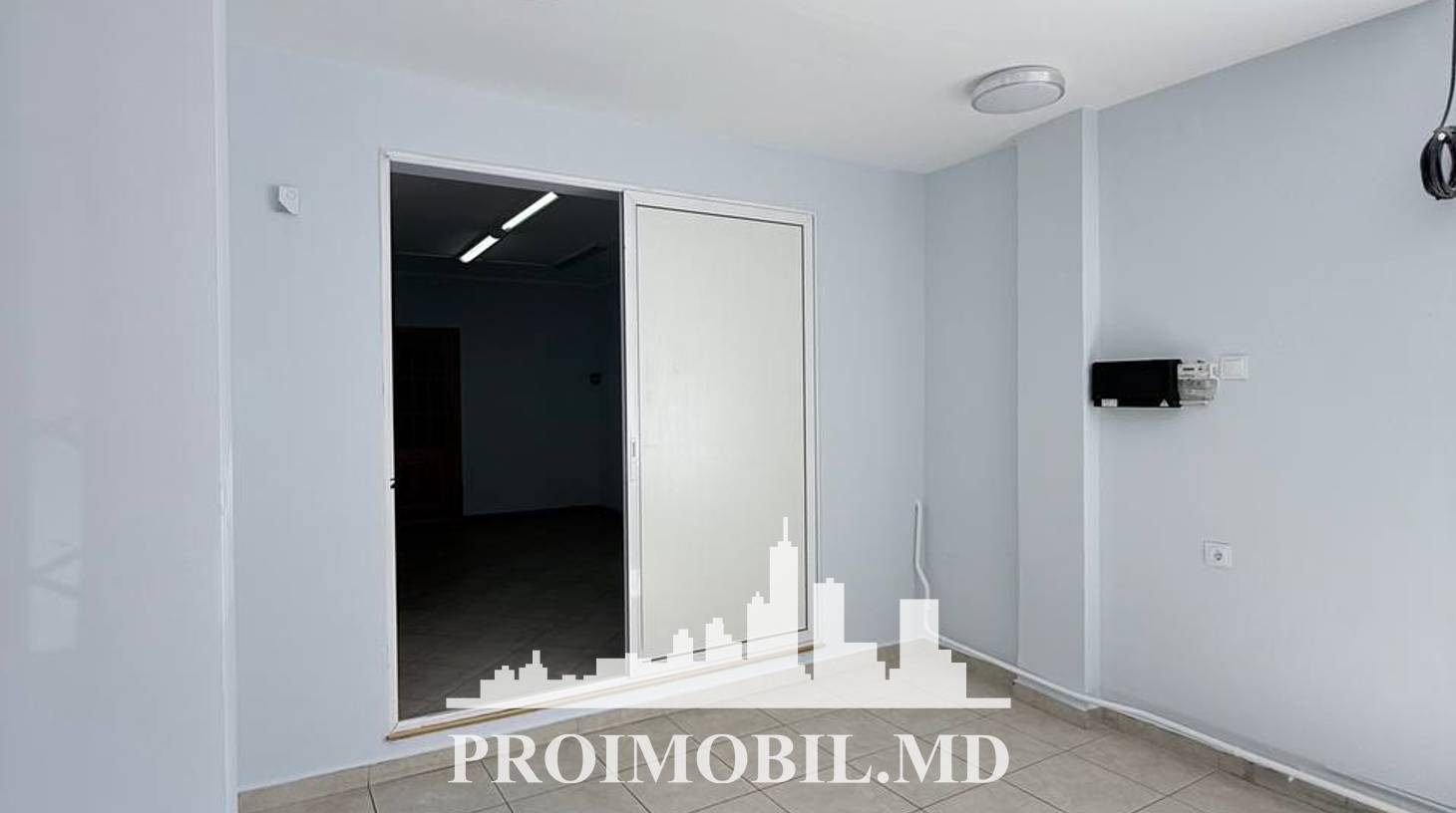 https://images.proimobil.md/d62SA5qAcU2iqmSoA2ELhD6_AQnSaSP5P-ypYZdGyj8/watermark:0.75:so:0:30:0.39/resize:fill:1460:816:1/gravity:ce/bG9jYWw6Ly8vZXN0YXRlL2xyLzMyMDBhMTFmLTRmZjctNDUwYS05MzgxLTc2YWZhMGFkZDViNC5qcGVn