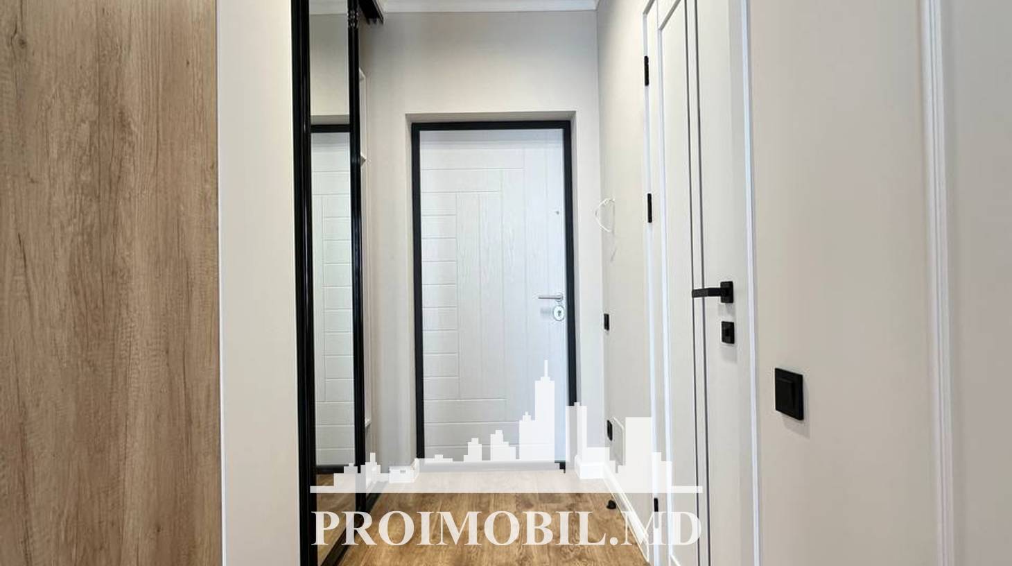 https://images.proimobil.md/dAxOaYB1tzFoyV9Cyg3qUen3-mbQaK4mosV5DGw6-3s/watermark:0.75:so:0:30:0.39/resize:fill:1460:816:1/gravity:ce/bG9jYWw6Ly8vZXN0YXRlL2xyLzJjNjJmNmRkLTIyZWEtNDQxYi05YWVlLTRiMTgwY2IxZGYyOS5qcGVn