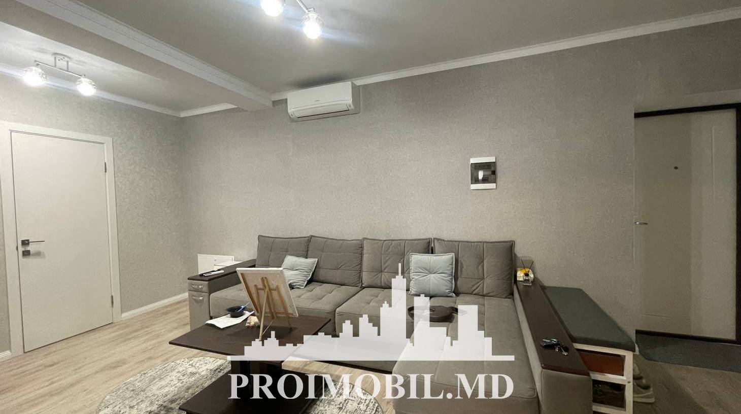 https://images.proimobil.md/dBAjeXVv2B-iNaFvaDR7lkk_LsgQB9YZXvm3xupN9Ao/watermark:0.75:so:0:30:0.39/resize:fill:1460:816:1/gravity:ce/bG9jYWw6Ly8vZXN0YXRlL2xyLzc2YjQwZDNkLWYxZGItNDYxMi1iNGQ1LWRjNjYwOTUxOTY2My5qcGVn