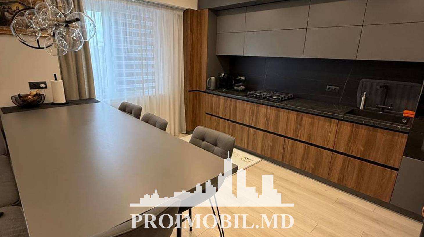 https://images.proimobil.md/dBXhsZqD5GTUIlv4fUy8Y81sdUlvJHmF1PJnlxq3Q-A/watermark:0.75:so:0:30:0.39/resize:fill:1460:816:1/gravity:ce/bG9jYWw6Ly8vZXN0YXRlL2xyLzQxY2IwMWY1LTIyYjQtNDVjYS05ZjNmLTRjMzFkMjJkMjk1YS5qcGVn