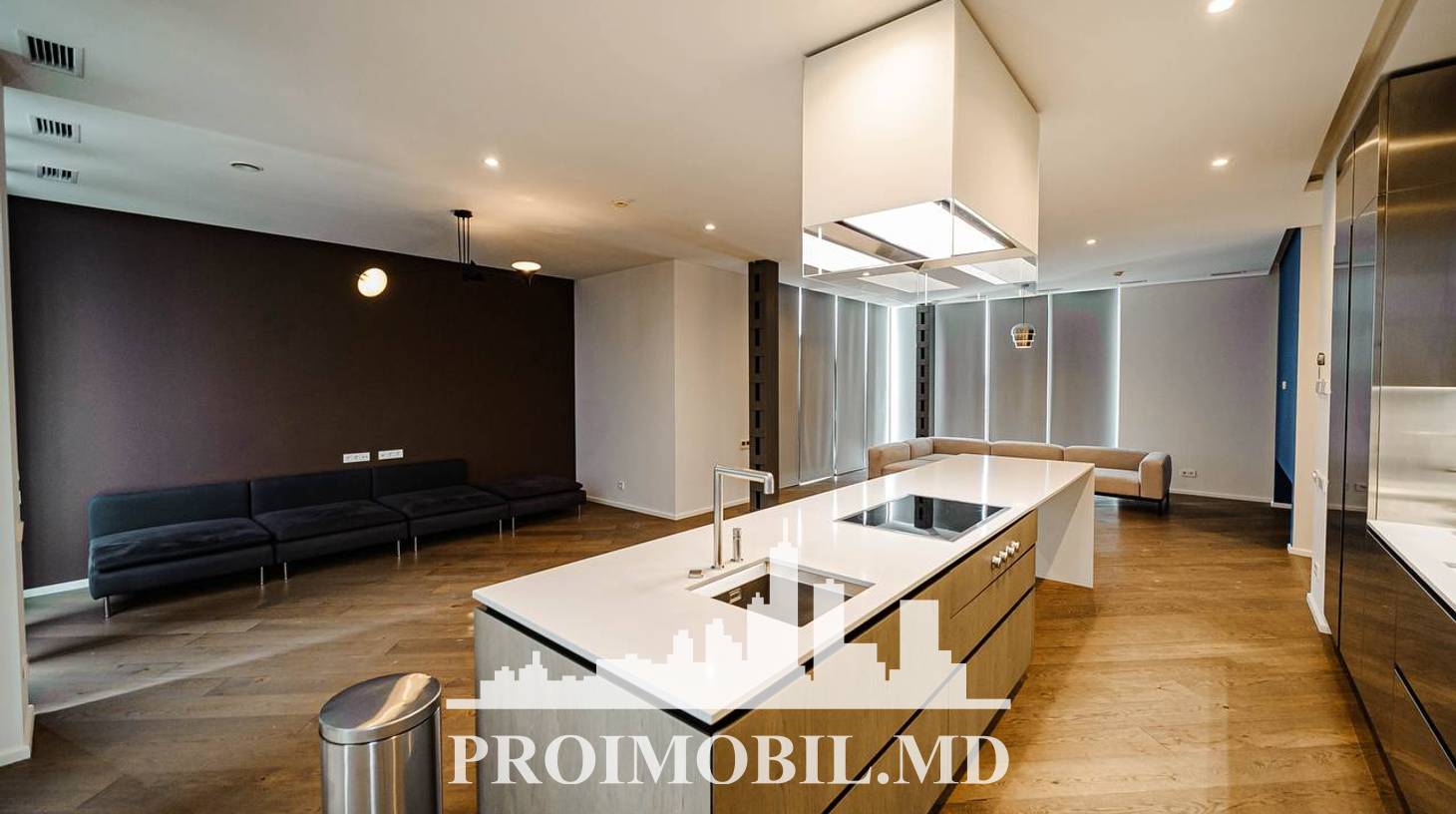 https://images.proimobil.md/dDSWVRIM6A7j3HWT0qNcHhCAt8tU7EG_fsoACfmFa1s/watermark:0.75:so:0:30:0.39/resize:fill:1460:816:1/gravity:ce/bG9jYWw6Ly8vZXN0YXRlL2xyL2I2Njg5ZDQzLTliNzktNGMwZi04ZjA1LTk5MTM4YmY5YTU4ZC5qcGVn