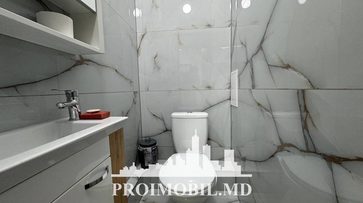 https://images.proimobil.md/dJXm7en1LbIRNpCYo0n2OQPGXATWUX68EC6VpIicNBI/watermark:0.75:so:0:30:0.39/resize:fill:1460:816:1/gravity:ce/bG9jYWw6Ly8vZXN0YXRlL2xyL2RlYWQ2MzQ3LTRhMmYtNDBjYy1hMDNlLTUxMzY2Njc5NzdlZS5qcGVn