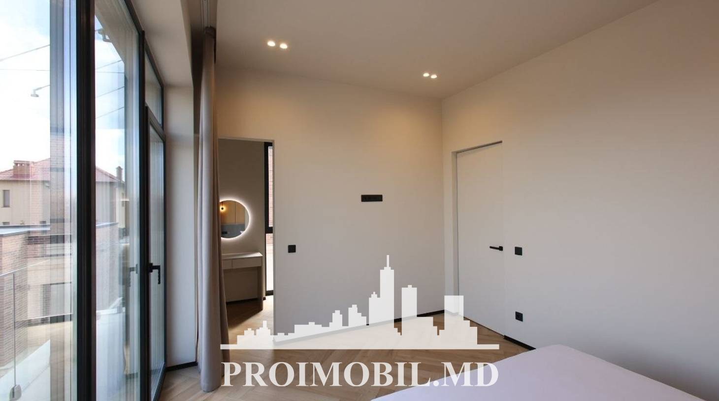 https://images.proimobil.md/dTT4EA2y10y_Bcd3fmG9BbqmpkZc1stIUDf91z5o1RY/watermark:0.75:so:0:30:0.39/resize:fill:1460:816:1/gravity:ce/bG9jYWw6Ly8vZXN0YXRlL2xyL2FjZmRjZmIwLTY2MGQtNGEyYS1hNWNhLWRkMzY2ODYzNmNjOS5qcGVn