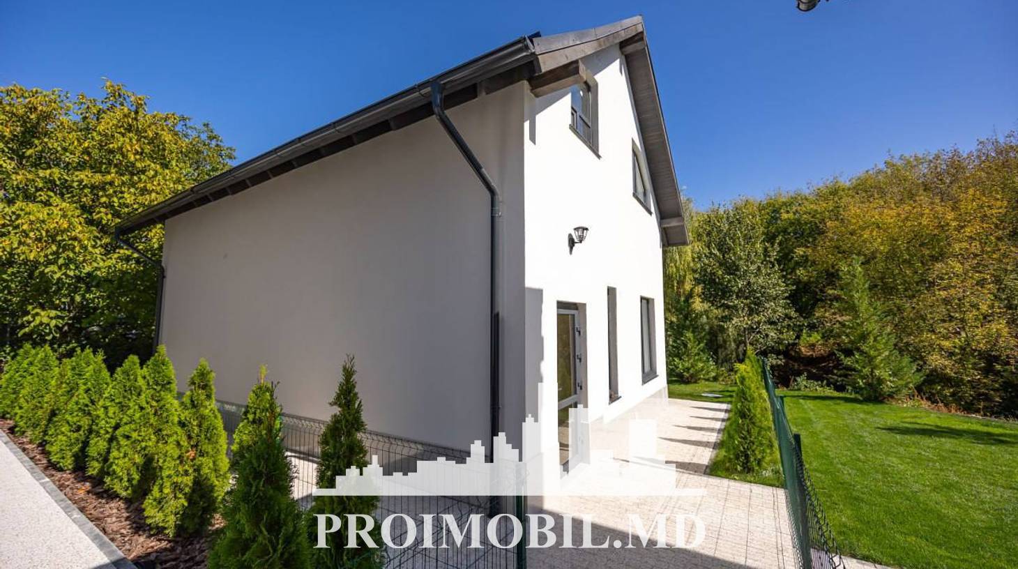 https://images.proimobil.md/dVIT62r1dujaGVOMkLQN7BWySMmpt8yGO5UYoVF9kz4/watermark:0.75:so:0:30:0.39/resize:fill:1460:816:1/gravity:ce/bG9jYWw6Ly8vZXN0YXRlL2xyL2IxZGI4YmJmLWFjNWUtNDUwNy05MDNkLWZiODZhNjA4YzNkMS5qcGVn