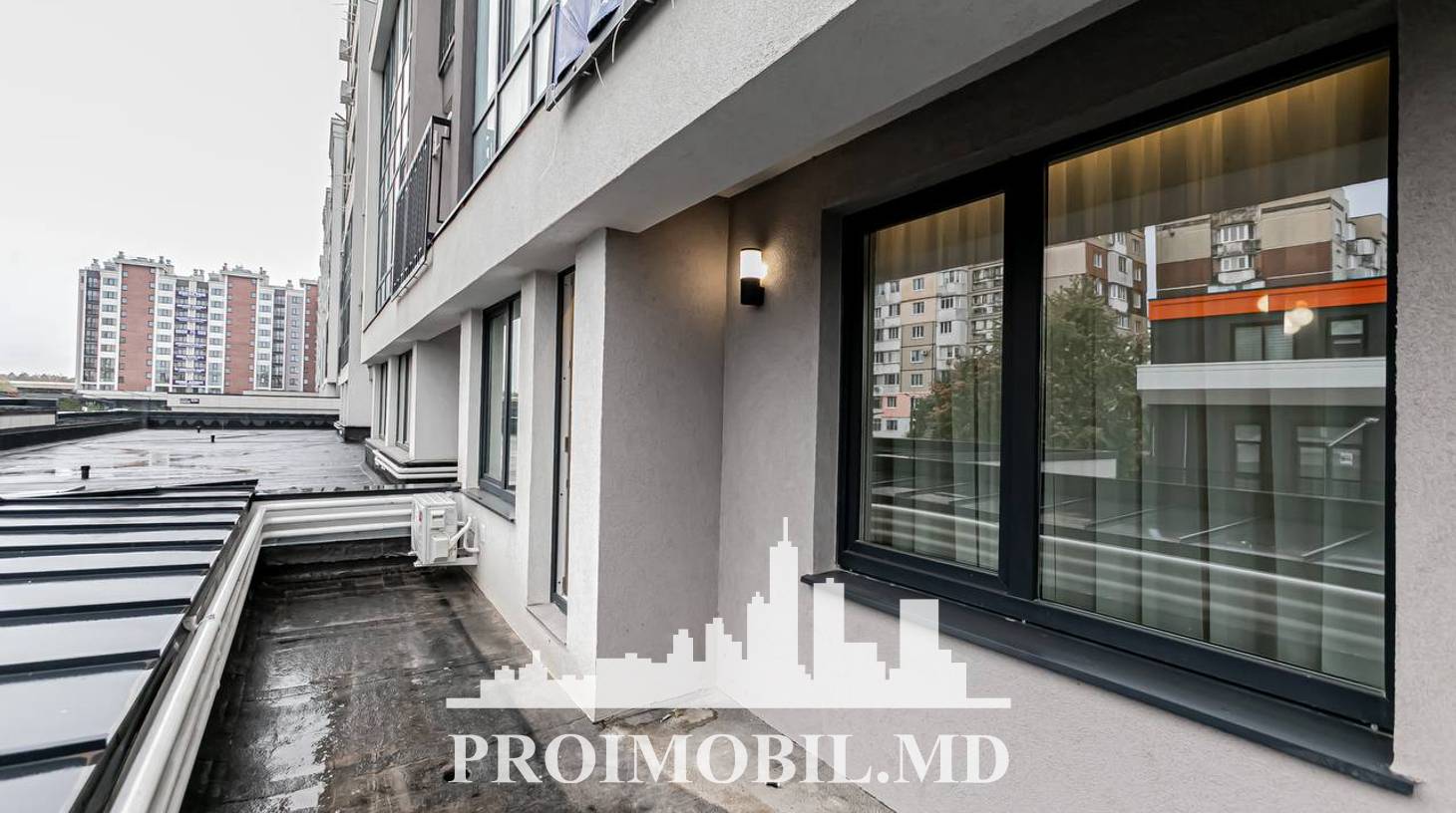 https://images.proimobil.md/dWBq5SlLZsDO879aKcYKo2NyrTSUtkOnze5sG93-z8g/watermark:0.75:so:0:30:0.39/resize:fill:1460:816:1/gravity:ce/bG9jYWw6Ly8vZXN0YXRlL2xyLzRiMTFkZDU0LWZkNmEtNDBmNy1iNzljLTVmZjI5YWNjNjc4MC5qcGVn