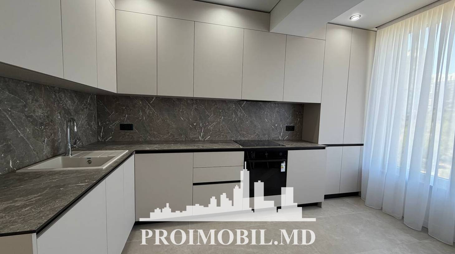 https://images.proimobil.md/da1aQkDV5HVdZUB0R2TSHLJcKkj8sYtfzlZrzW4157I/watermark:0.75:so:0:30:0.39/resize:fill:1460:816:1/gravity:ce/bG9jYWw6Ly8vZXN0YXRlL2xyLzgwNjgxNmE3LWQ0YzUtNDQzZC1iZjZjLTIzZGRhMGE0ZDhlMC5qcGVn