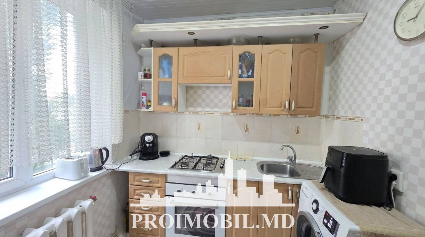 https://images.proimobil.md/db3PQTzW9NqO1gO9fJ9JkYrvooc18_ZBgFO_vcxi0CU/watermark:0.75:so:0:30:0.39/resize:fill:1460:816:1/gravity:ce/bG9jYWw6Ly8vZXN0YXRlL2xyLzYxZjRiZmRlLTQwODMtNDkwMC05NWIzLTcyNGM5ZDVhMmNkNy5qcGVn