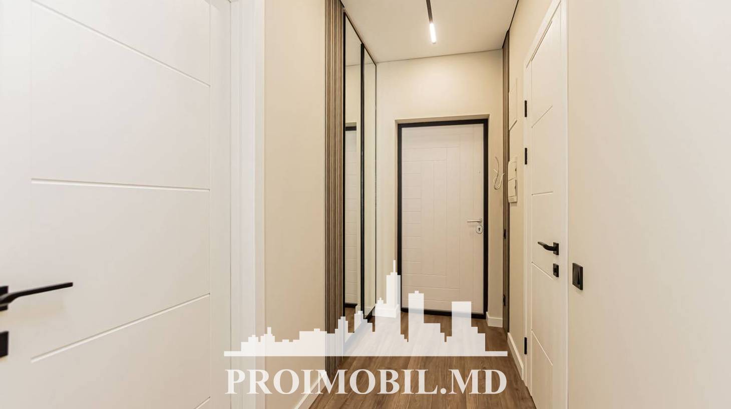 https://images.proimobil.md/dc0l5cqnHePqMafHmJBvVRs2-qx38Bf6J8W4kmNz4Ac/watermark:0.75:so:0:30:0.39/resize:fill:1460:816:1/gravity:ce/bG9jYWw6Ly8vZXN0YXRlL2xyLzgzNjZhMDcwLTVmZTgtNDA3MS1hZWQ1LWE1YWZhMjQ4MzEyMC5qcGVn