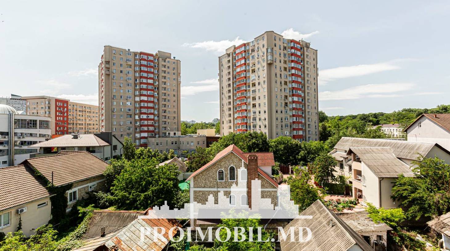 https://images.proimobil.md/dfZsAbYsqUuDSB2TBepZy75U-QnZIfstKEQPcT3YrxI/watermark:0.75:so:0:30:0.39/resize:fill:1460:816:1/gravity:ce/bG9jYWw6Ly8vZXN0YXRlL2xyLzA1ODgwMjBkLTA3MTAtNDY5Ni05MDI2LTFjMTNiOTJiNGYyNi5qcGVn