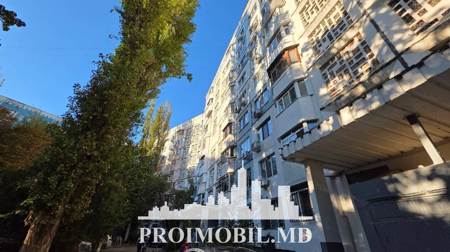 https://images.proimobil.md/diIYhbmSjq7kb28goJHjTSFuS7yrO_53ZkBzS1f3eTk/watermark:0.75:so:0:30:0.39/resize:fill:1460:816:1/gravity:ce/bG9jYWw6Ly8vZXN0YXRlL2xyLzI3ZDI4ZjA3LWVmNmEtNDI1Yy1iOWU1LWNiYjc3MWQzNDVjMS5qcGVn