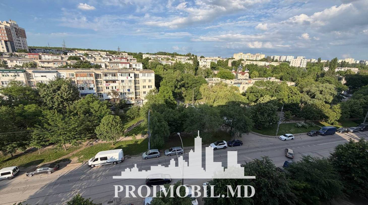 https://images.proimobil.md/djNZSF-Fy19ztlQro_pYgz4aeg63hnaldeLARZXgmw0/watermark:0.75:so:0:30:0.39/resize:fill:1460:816:1/gravity:ce/bG9jYWw6Ly8vZXN0YXRlL2xyLzM2MDA4ZjU5LWE5NzUtNDViNC1hZWVkLWFjMTE1Mjk2OWIzMi5qcGVn