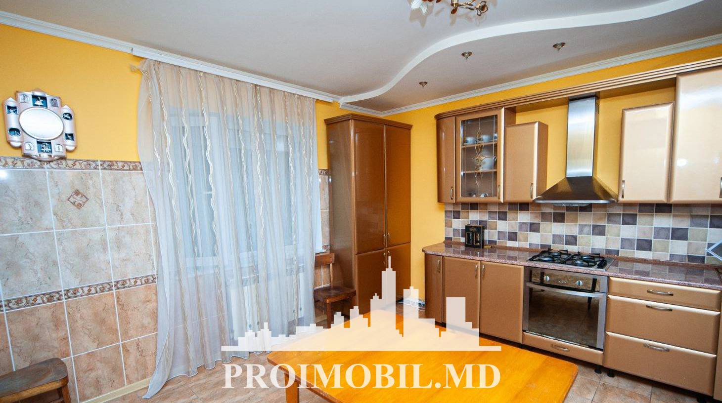 https://images.proimobil.md/dkbnpw1ack69YqDD3XnoBRrau9spy5X-aRv3jjq1nbE/watermark:0.75:so:0:30:0.39/resize:fill:1460:816:1/gravity:ce/bG9jYWw6Ly8vZXN0YXRlL2xyLzg5MGQ2MTAzLWVmNzMtNDAyYi04NmZlLWQ1YWJhZWY2ZTEwZi5qcGVn