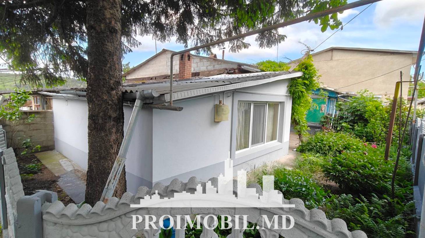 https://images.proimobil.md/dksM2v9_BYJ7ycFI9Vn4HHetAoLXNaulV_5PZsc7iZo/watermark:0.75:so:0:30:0.39/resize:fill:1460:816:1/gravity:ce/bG9jYWw6Ly8vZXN0YXRlL2xyLzkxNTYwNzg4LTI5YzctNDVjMS05NjMyLTFiOGVkNGM5NjU5My5qcGVn