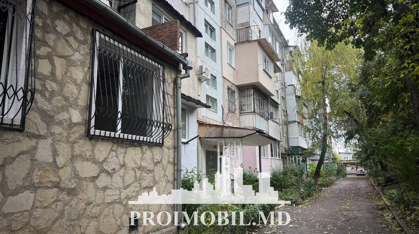 https://images.proimobil.md/dlN9G1DjDuC_gO9_CVY-EXdKiYYb7nhhtFMXDazpLW8/watermark:0.75:so:0:30:0.39/resize:fill:1460:816:1/gravity:ce/bG9jYWw6Ly8vZXN0YXRlL2xyL2ViN2UzYjUxLWNkYjQtNDEwZC1hMDM4LTk3NGExMjAzMzg3Zi5qcGVn