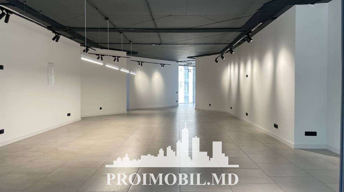 https://images.proimobil.md/dmW3kD4P7W1tJg6fhL7VcOEcvu_SGUgmZ5QD5NKb3F4/watermark:0.75:so:0:30:0.39/resize:fill:1460:816:1/gravity:ce/bG9jYWw6Ly8vZXN0YXRlL2xyLzljZDVmMDRkLTBlODEtNDEwMy05OTAyLTVjODI4ZGE4NWU4Ni5qcGVn