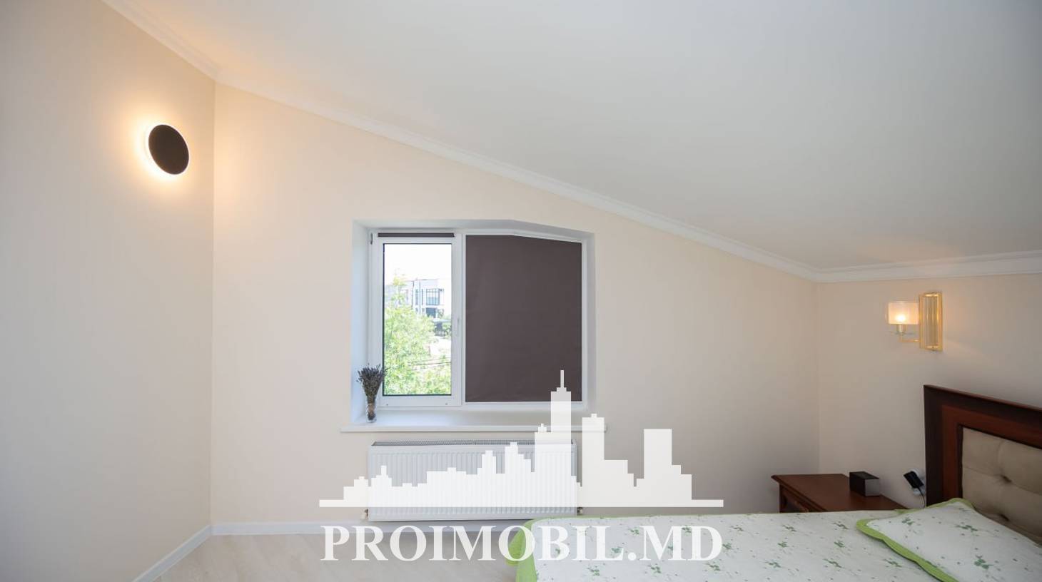 https://images.proimobil.md/dn5dxX4M3NzvoFXtzK2Q79nAcEteCVNgy2ymOgy59LY/watermark:0.75:so:0:30:0.39/resize:fill:1460:816:1/gravity:ce/bG9jYWw6Ly8vZXN0YXRlL2xyL2VmMzc0ZmEzLWVhNmEtNDU4Zi04YWQ0LWE2OWIzYmQxOTEyNi5qcGVn