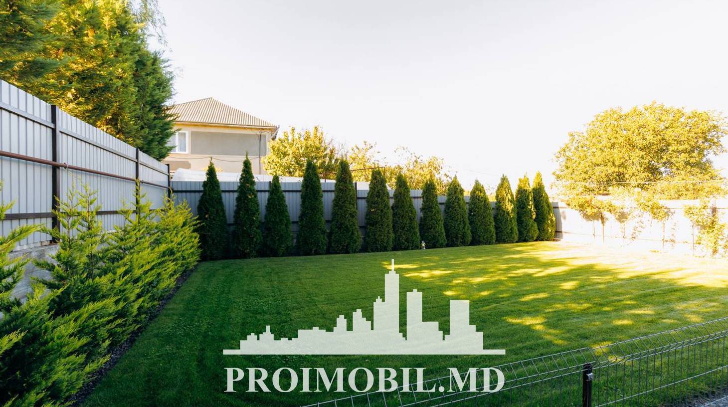 https://images.proimobil.md/dqZrswTIDR6c8IwgRKp4qrIJRFqIlY-64Pku9V5q3qs/watermark:0.75:so:0:30:0.39/resize:fill:1460:816:1/gravity:ce/bG9jYWw6Ly8vZXN0YXRlL2xyLzUyYzVhZGFhLWRlMTMtNDNhMS1hOTk1LTYxYThlYTBkZGRmMy5qcGVn