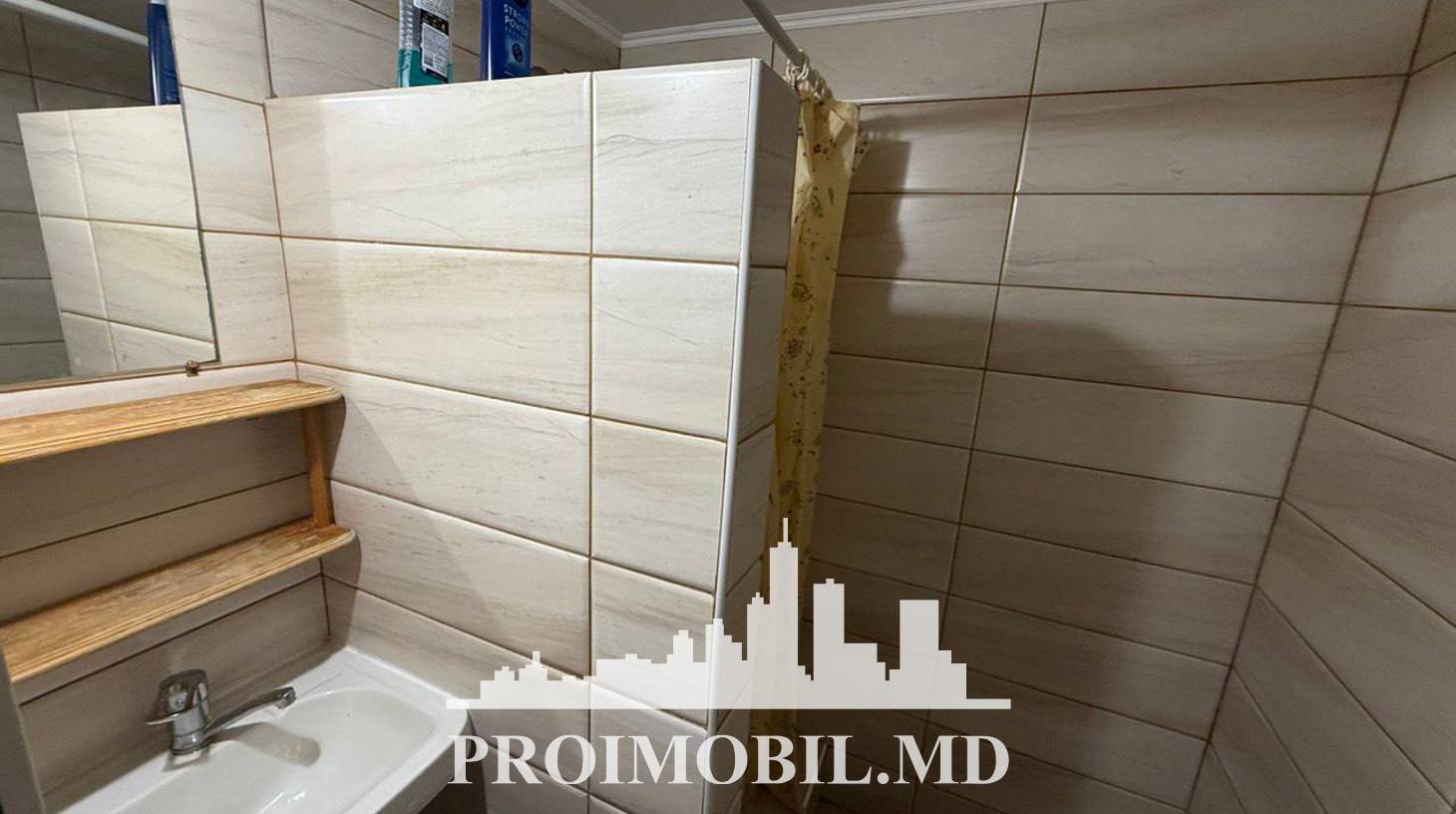 https://images.proimobil.md/dw64xqSjTBoGsA6JZuZLXTQSwPuroJDBWSHNO4isg-k/watermark:0.75:so:0:30:0.39/resize:fill:1460:816:1/gravity:ce/bG9jYWw6Ly8vZXN0YXRlL2xyL2FlMjU2ZmFjLTYzMzctNDJjYS1hNjFmLTVkMzVjOWI5MDZmZC5qcGVn