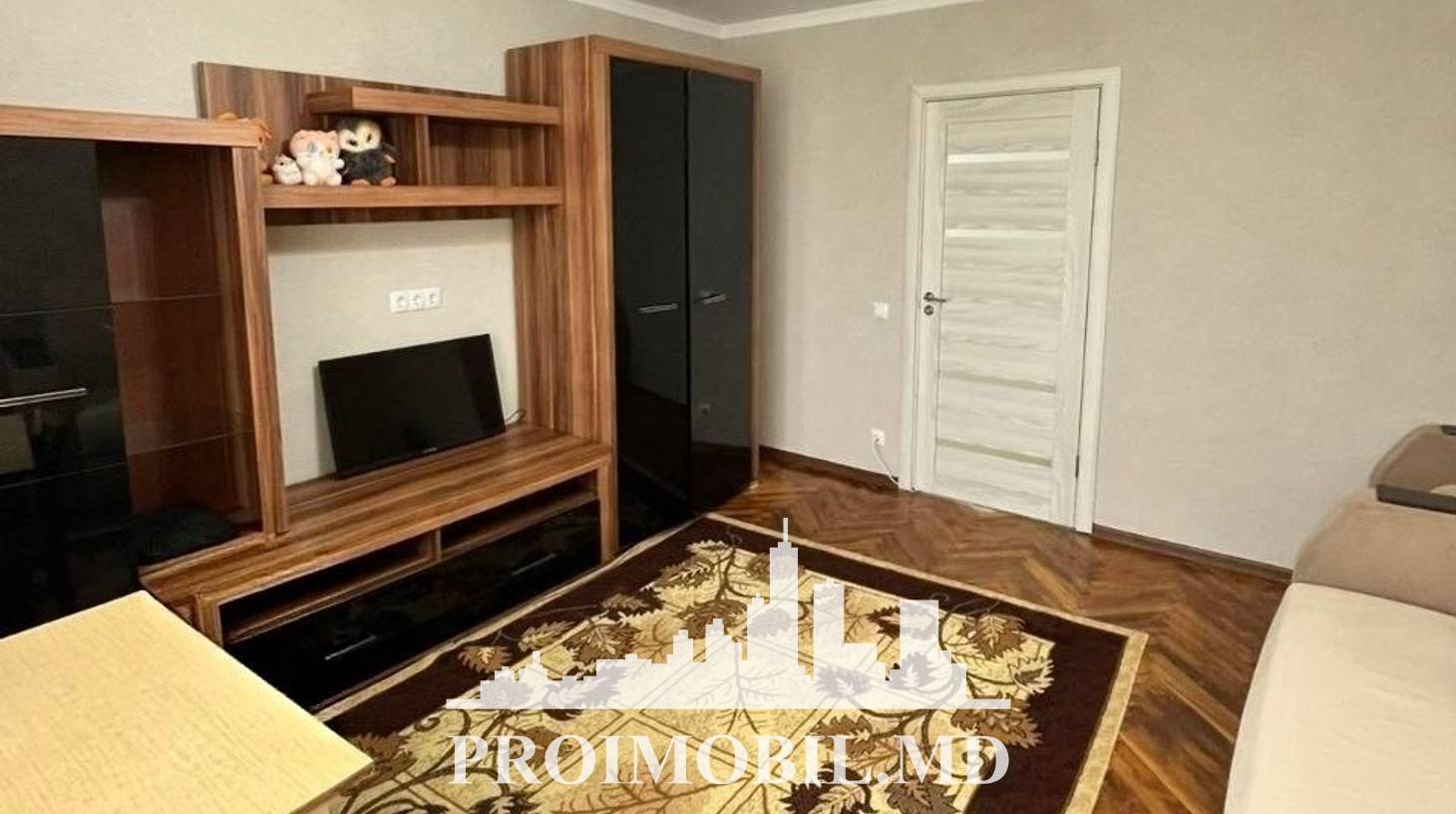 https://images.proimobil.md/e-WRB-ByTxDZY1fG_XAju4tGehY6vgL0bpimW26Wdes/watermark:0.75:so:0:30:0.39/resize:fill:1460:816:1/gravity:ce/bG9jYWw6Ly8vZXN0YXRlL2xyLzgyM2Y1NDdmLTM3ZDktNDc4ZC04ZWJjLTA0NjRkY2VkMGI2Yi5qcGVn