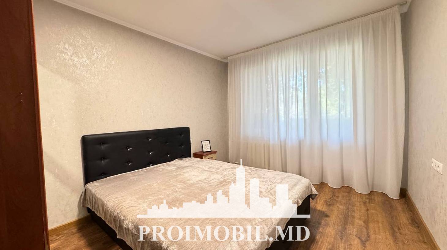 https://images.proimobil.md/e0LIj_J5Ml8lPZ2zeNkW1mJ_di2YK3M-9sPL_lyMms8/watermark:0.75:so:0:30:0.39/resize:fill:1460:816:1/gravity:ce/bG9jYWw6Ly8vZXN0YXRlL2xyLzU0YjMyNDEwLTdiOTMtNDA1ZC1iZDBlLWE0OGVjZDc2YTUyNy5qcGVn
