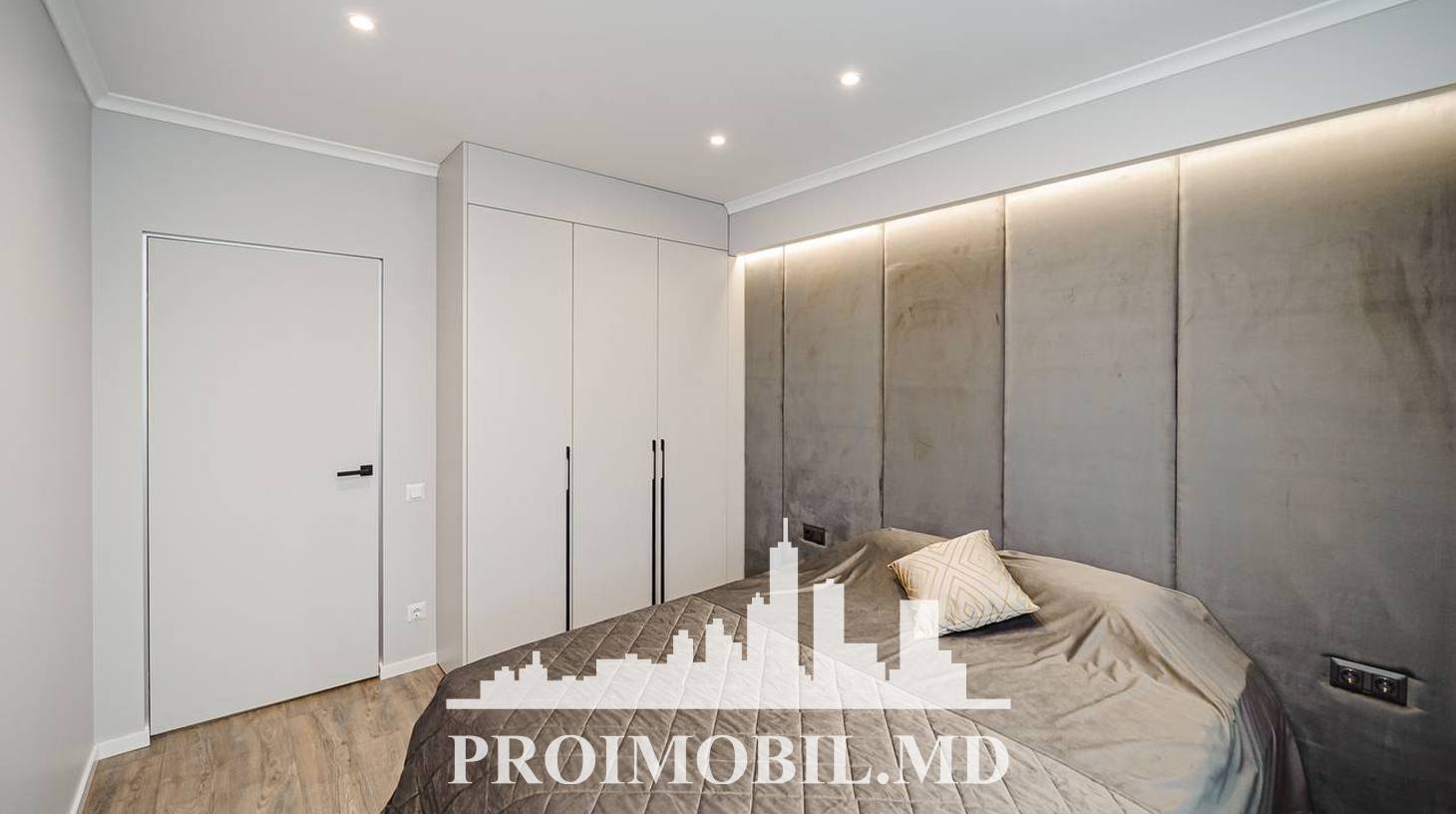 https://images.proimobil.md/e0Y5Gr9h3yBDfhDK3EmmLYPqBwuXr-q28Q4_XNSsVY4/watermark:0.75:so:0:30:0.39/resize:fill:1460:816:1/gravity:ce/bG9jYWw6Ly8vZXN0YXRlL2xyL2EzOWE4NzYzLTI4YjAtNDY3Zi1iY2EwLThlZWNlZDZlMzg3My5qcGVn