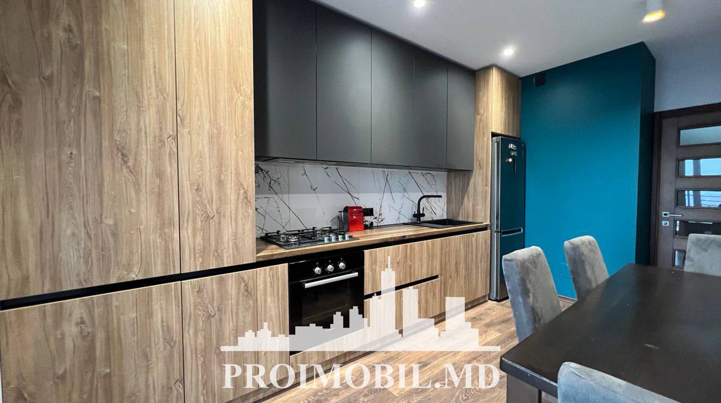 https://images.proimobil.md/e0fin_LrF6u3-RLAhFmpBA7TcYLrYtGF7uodG_GxTYQ/watermark:0.75:so:0:30:0.39/resize:fill:1460:816:1/gravity:ce/bG9jYWw6Ly8vZXN0YXRlL2xyL2JmMjNjNmUwLTczMjQtNGY0Mi05YTI5LTNhOTIwODNmNGFkOC5qcGVn