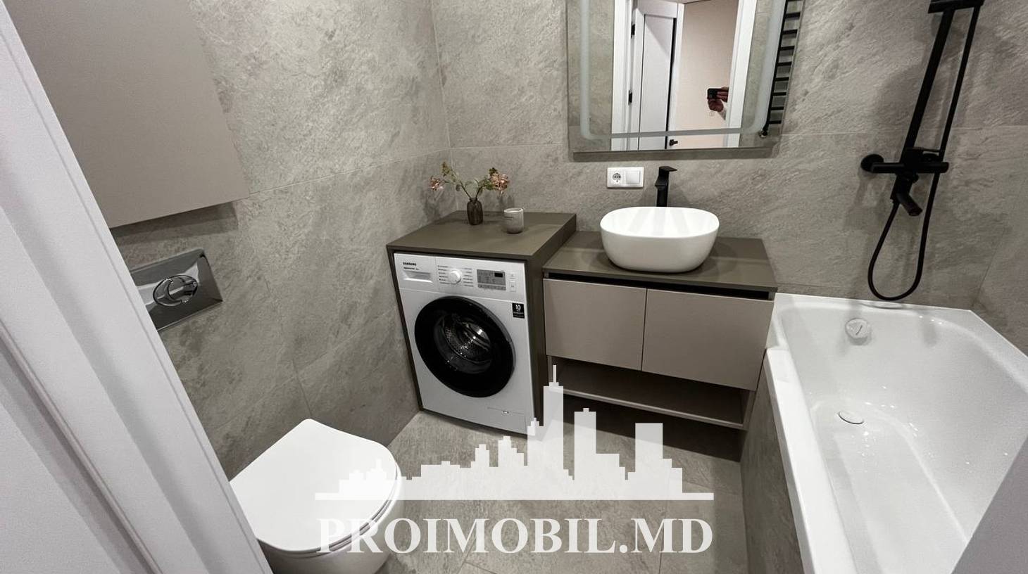 https://images.proimobil.md/e35QeAofuHScysAiwcOSvPlL3wwHM6NCD8yxZDI-TEU/watermark:0.75:so:0:30:0.39/resize:fill:1460:816:1/gravity:ce/bG9jYWw6Ly8vZXN0YXRlL2xyLzJiYmIyNjRkLTUwMWMtNGU2Zi04NzkyLWY4NzcxYmVlODg5Yi5qcGVn