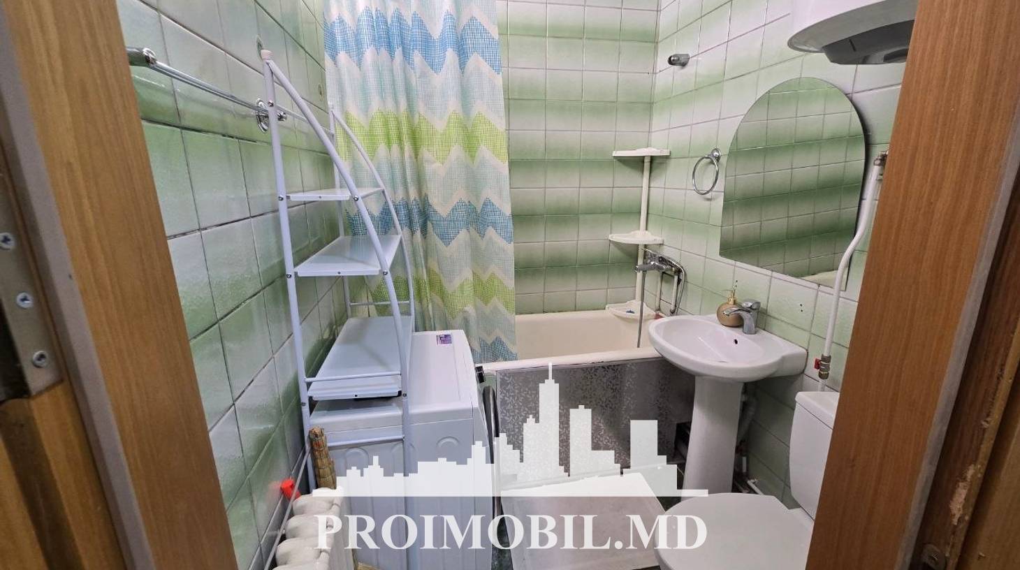 https://images.proimobil.md/e6X2yKC7drvShkg27GzoNivg0cn3cbqCTx4CreEoD8Q/watermark:0.75:so:0:30:0.39/resize:fill:1460:816:1/gravity:ce/bG9jYWw6Ly8vZXN0YXRlL2xyLzdhOTFkMzUxLWU0MTItNGVmZi05NzMwLWM5NDFmODZjZGFlYS5qcGVn