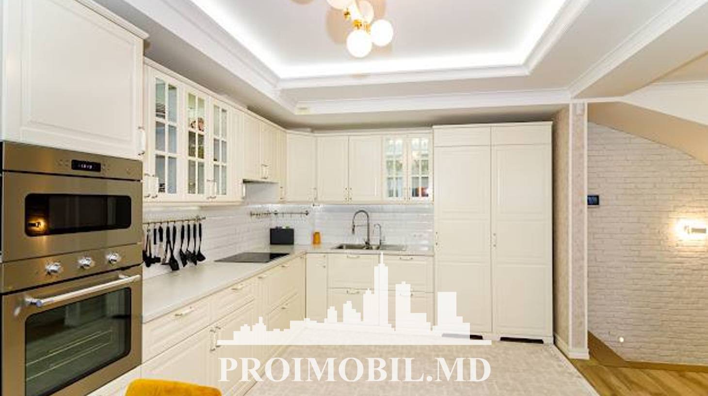 https://images.proimobil.md/e7fCKa4LU1gnm7Ge_xxhxDkBpmTDd-H0c9Bi1pKNWag/watermark:0.75:so:0:30:0.39/resize:fill:1460:816:1/gravity:ce/bG9jYWw6Ly8vZXN0YXRlL2xyL2QyMDVlODUxLTk0Y2YtNDU0Mi1hMmU0LWY0ZTgxYjg1MDA0NS5qcGVn