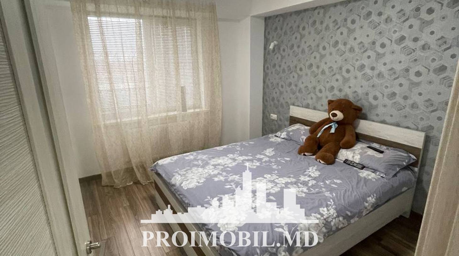 https://images.proimobil.md/e9rA2BAGbaT_95jCjsWq38BAI1DRnrLa_L728j4ZBA0/watermark:0.75:so:0:30:0.39/resize:fill:1460:816:1/gravity:ce/bG9jYWw6Ly8vZXN0YXRlL2xyLzdkMWRhN2ZmLTFjYTAtNDZjYi1hMjFhLTJlZWM4NzZkZGIzYy5qcGVn