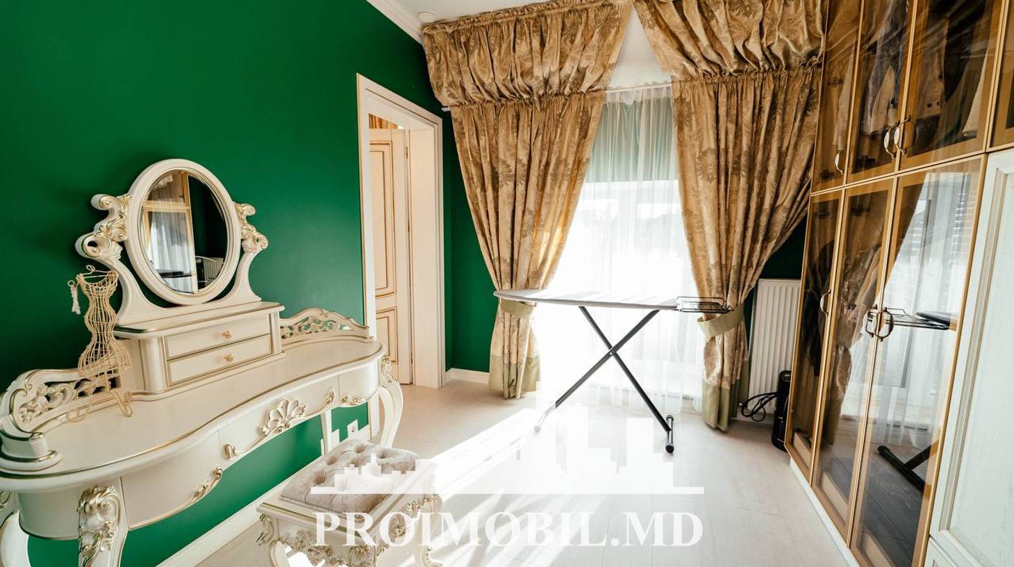https://images.proimobil.md/eA921U0RRLMG2Ru49EW0_rW93hmOPzoIx2vqOP8PVBA/watermark:0.75:so:0:30:0.39/resize:fill:1460:816:1/gravity:ce/bG9jYWw6Ly8vZXN0YXRlL2xyL2E1OTI3YzMzLTVmZDMtNDExYi04ZWY2LThiMDIzNzZiMDI2OC5qcGVn