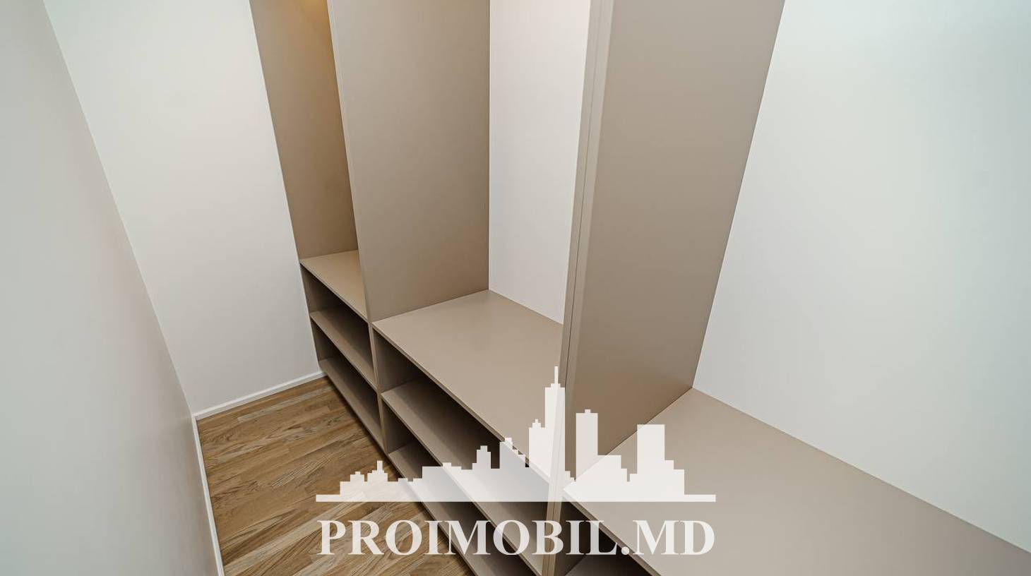 https://images.proimobil.md/eCm2HGPM4sFWjuIOmfjZ5iNka3NxlC8Tqy_S3TZORCo/watermark:0.75:so:0:30:0.39/resize:fill:1460:816:1/gravity:ce/bG9jYWw6Ly8vZXN0YXRlL2xyL2JjYmJmNmEwLTE0MjctNDA2YS04NmIzLTRmMjVjYWMzNTBlMy5qcGVn