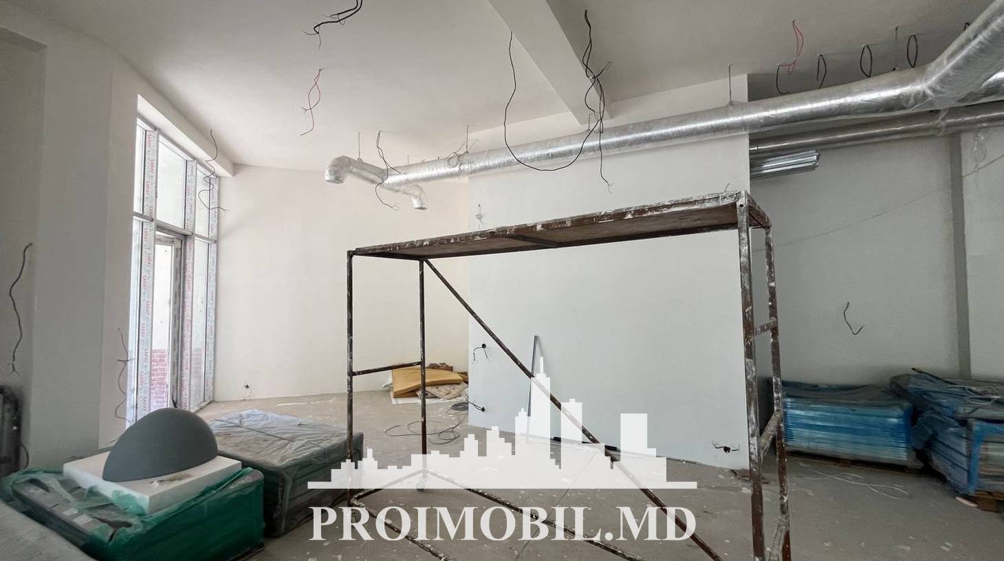 https://images.proimobil.md/eDWu2XKT04ZH7_Dp3DfU5RzIg44eRuM41eatgK5hE6Q/watermark:0.75:so:0:30:0.39/resize:fill:1460:816:1/gravity:ce/bG9jYWw6Ly8vZXN0YXRlL2xyL2U3NTAyNzg1LWE2MTYtNDAzMi1hOWVkLWExMjg2MTA4OWVlMi5qcGVn