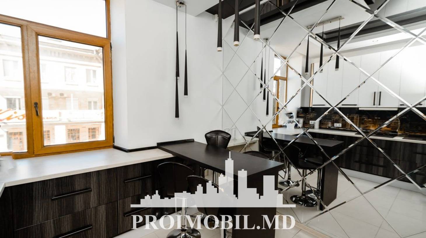 https://images.proimobil.md/eE_mb5jfY7pgeIJpZ3irf_44Vj7zruveEMq6PiP_pBk/watermark:0.75:so:0:30:0.39/resize:fill:1460:816:1/gravity:ce/bG9jYWw6Ly8vZXN0YXRlL2xyLzU5MjM1ZTk4LTFiYmYtNGFiYi1hZjYwLTJhMTFlMGE5NmNhMi5qcGVn