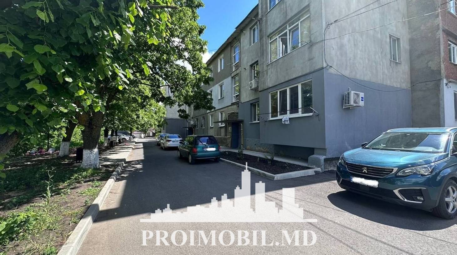 https://images.proimobil.md/eIAO3oYQ6j9IwITE74MZ43tsTZNHNdMycUxpJTQK7oE/watermark:0.75:so:0:30:0.39/resize:fill:1460:816:1/gravity:ce/bG9jYWw6Ly8vZXN0YXRlL2xyL2ViNTMwMTcxLTc3NDAtNDQ1OC1iMGUwLWNhZWNmOTE5ZWY5NS5qcGVn