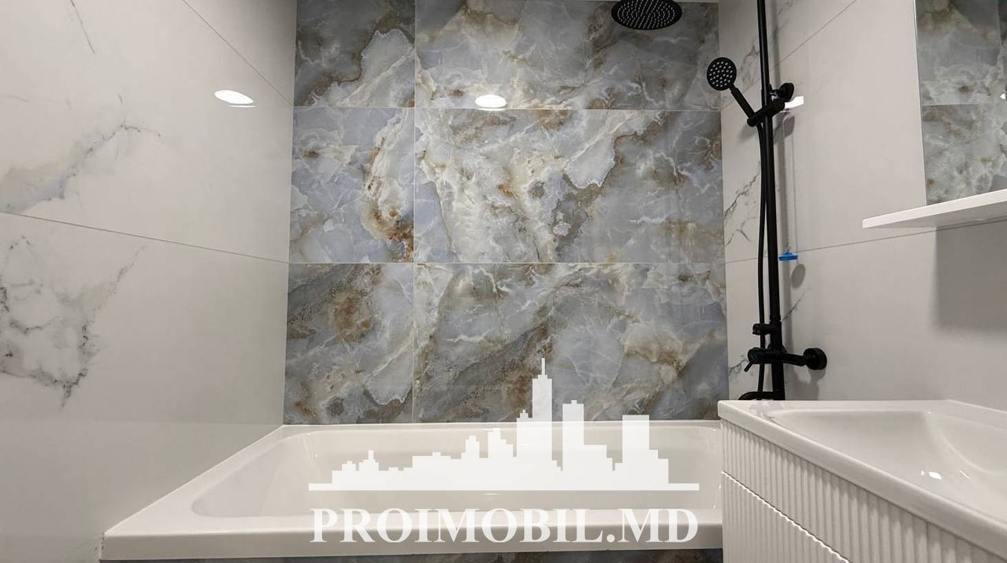 https://images.proimobil.md/eIeKEAbvkTcldyFydwB8Db1ZY4D0-XRkNhoZoVbVzAo/watermark:0.75:so:0:30:0.39/resize:fill:1460:816:1/gravity:ce/bG9jYWw6Ly8vZXN0YXRlL2xyL2QwMDUwNjc5LTM3OGEtNGI3Ny1hYzY4LTcwYWYzNmU3MTU3ZC5qcGVn