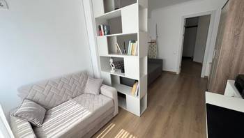 https://images.proimobil.md/eLVViT-uI2JESKZPmc2mAyBlVfs7An8k4eOUDlhakQ4/resize:fill:350:198:1/gravity:ce/bG9jYWw6Ly8vZXN0YXRlL2xyL2U2YmI4NTM5LTY4YjctNDAzMi04MTcyLWM4ZmZiOTIwYzZlOC5qcGVn
