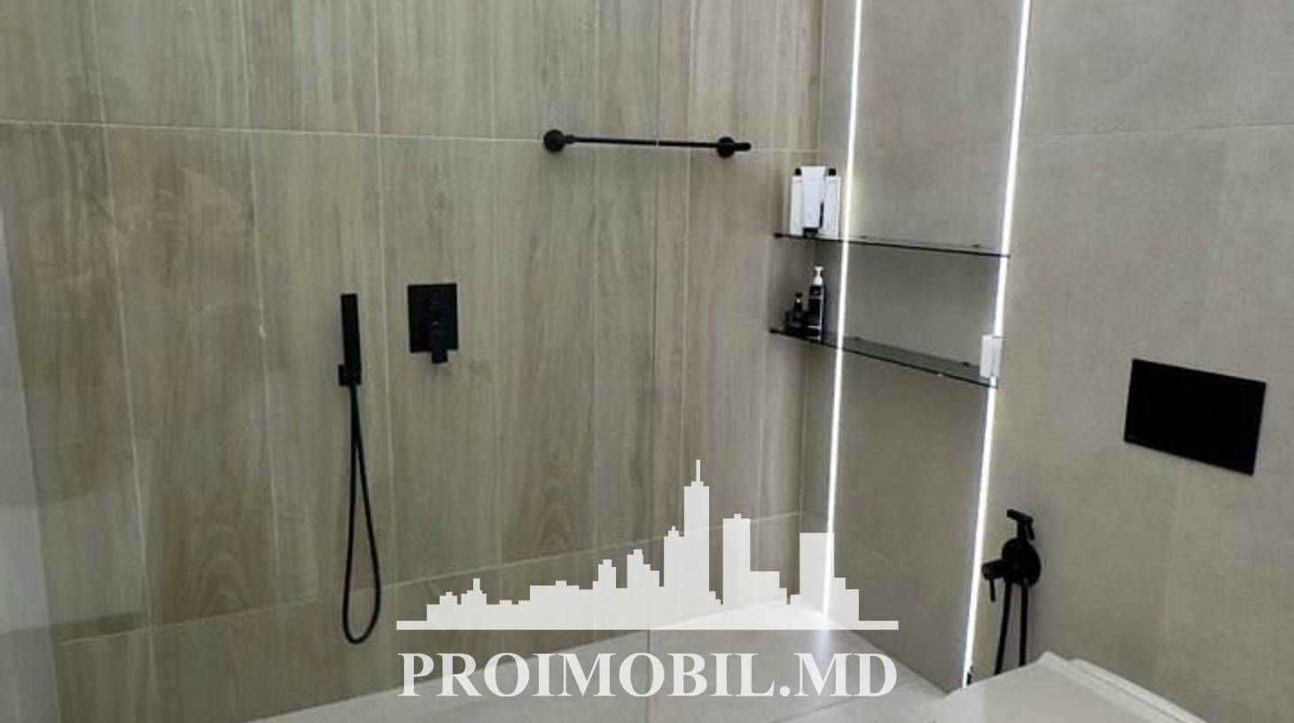https://images.proimobil.md/eOHaisAGDx5QK7qkZNWNdPqlD58uzGX1P9-dV9NDQWM/watermark:0.75:so:0:30:0.39/resize:fill:1460:816:1/gravity:ce/bG9jYWw6Ly8vZXN0YXRlL2xyL2FiMjZkYTMxLTgwNmEtNGU3Yy1hMzU4LTM1NjI2OTI0YjhkNi5qcGVn