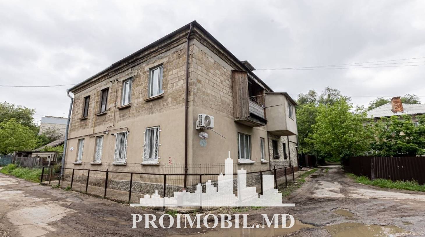 https://images.proimobil.md/eOfzEOX_4pmbl-iIRoPT-sgkyZOi6tmlS8uowLsnuBk/watermark:0.75:so:0:30:0.39/resize:fill:1460:816:1/gravity:ce/bG9jYWw6Ly8vZXN0YXRlL2xyLzZhNzk0ZDllLTVmNjEtNDkwYi05NGU1LWQwNjRjOTg2ZDM0MS5qcGVn