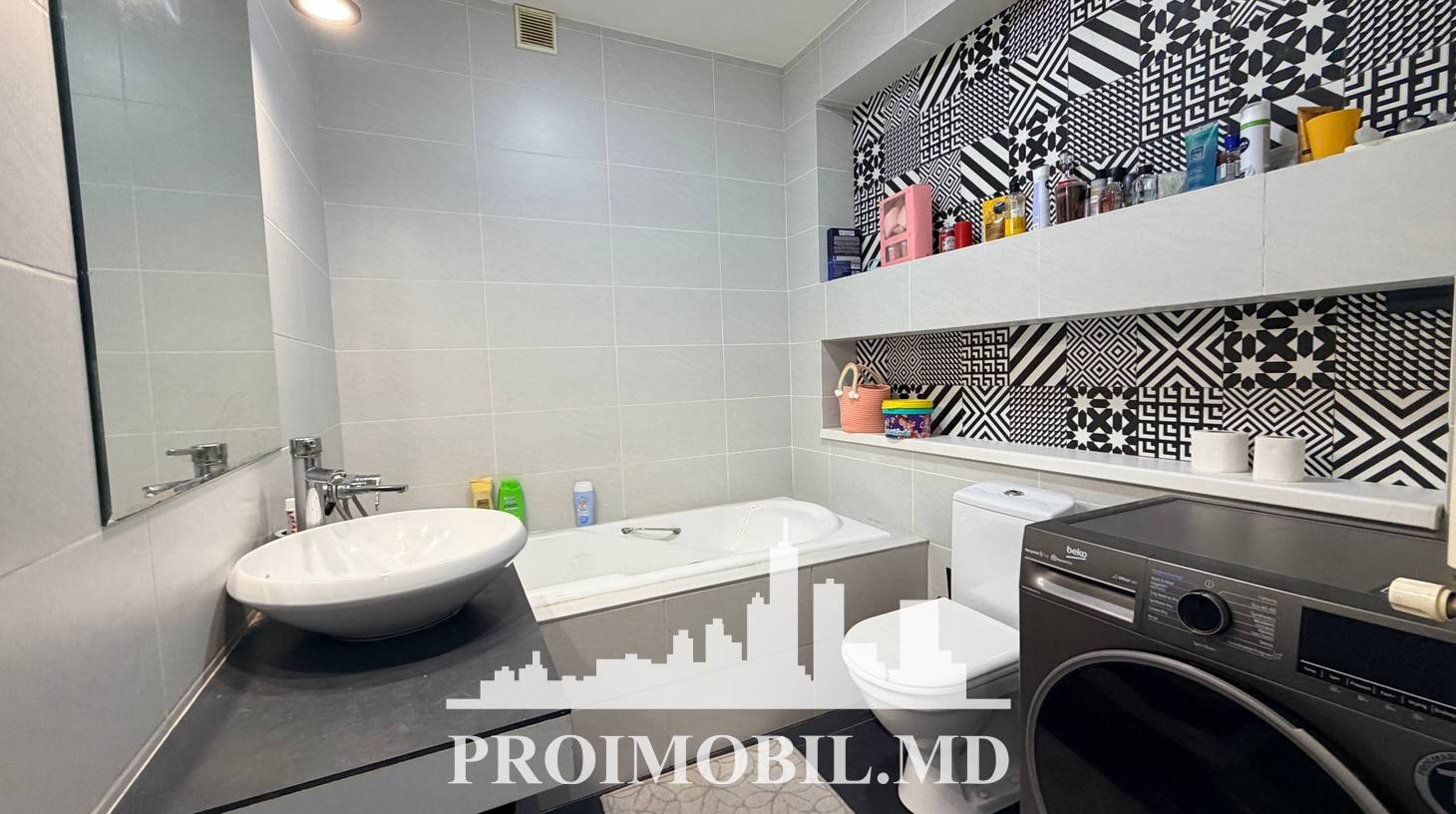 https://images.proimobil.md/eTFbKgAhl7dlf2s_MEkflvHoSVp6C376wV54OIWMHlA/watermark:0.75:so:0:30:0.39/resize:fill:1460:816:1/gravity:ce/bG9jYWw6Ly8vZXN0YXRlL2xyLzIzZGE1ODUzLTM5MTAtNDE0OC1hZDgxLWEwOWEzN2IyOTE0Mi5qcGVn