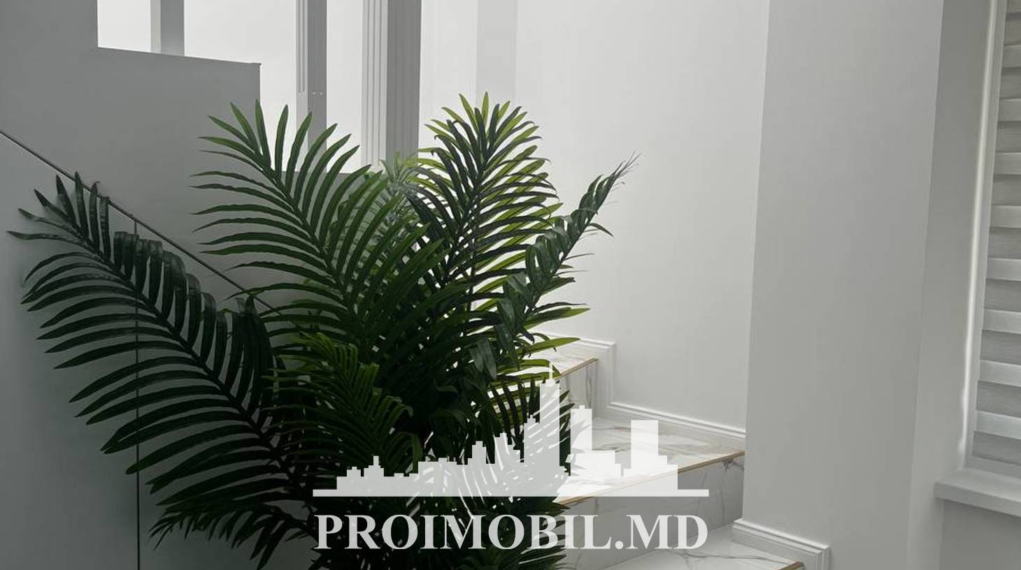 https://images.proimobil.md/eW2e1LYUCgknOuUIy48knZ-Tzj3lVPc6DmmJ2I9LEL0/watermark:0.75:so:0:30:0.39/resize:fill:1460:816:1/gravity:ce/bG9jYWw6Ly8vZXN0YXRlL2xyL2ZlODlkMTI2LWIyMTYtNDE0Ni04ZTU0LTdlMTVkODJkY2YwYy5qcGVn