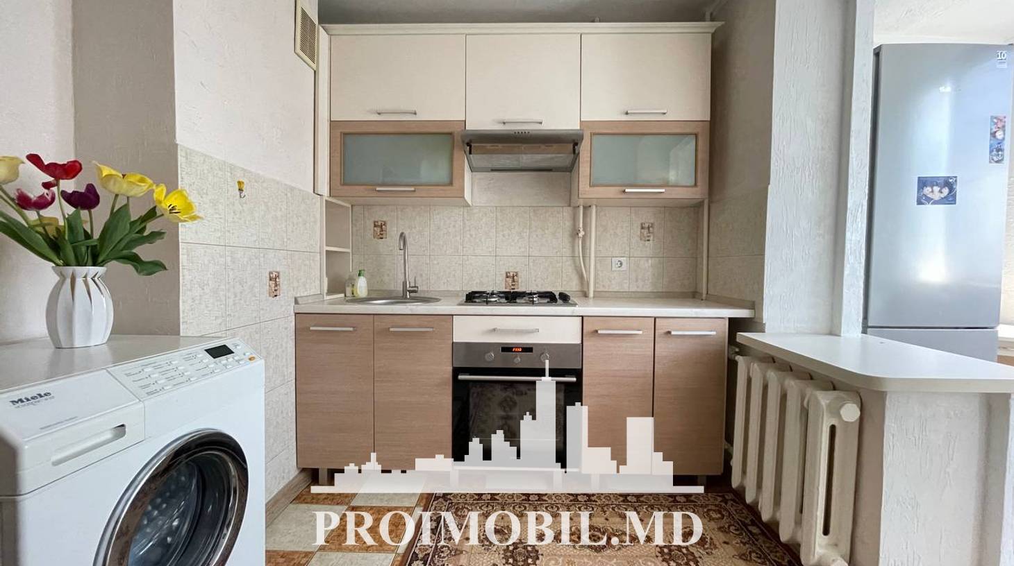https://images.proimobil.md/eWWLqhGaIL8Ci9QAWc3RK1EJhJJeYsWUtMTd_DqCoO0/watermark:0.75:so:0:30:0.39/resize:fill:1460:816:1/gravity:ce/bG9jYWw6Ly8vZXN0YXRlL2xyLzhjMzc2YWFjLTE1NjUtNDZmMC05MTFiLTU4Yjc1ZDViNjZhNC5qcGVn