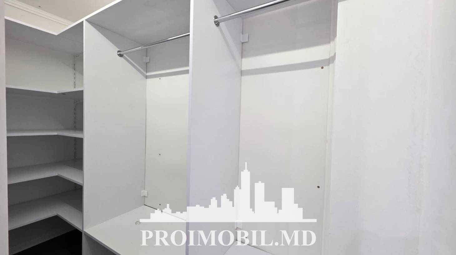 https://images.proimobil.md/eXs0xPukirIfKBVAJogXFnX45TTGoN_PPQh23lix6VM/watermark:0.75:so:0:30:0.39/resize:fill:1460:816:1/gravity:ce/bG9jYWw6Ly8vZXN0YXRlL2xyL2E1NjU3ZWIwLTE5NDYtNDE1Zi05NDJhLTBhOTdhYjJmNzI2OS5qcGVn