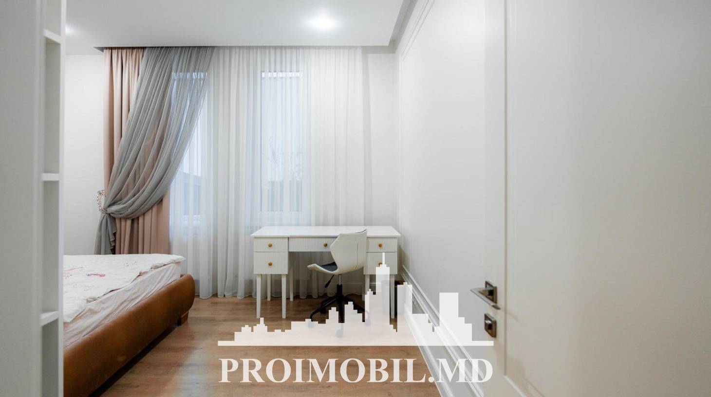 https://images.proimobil.md/eaD72o0BsgJ52ja1QxdkiPG438NMEDzZUjH8VR9HXQc/watermark:0.75:so:0:30:0.39/resize:fill:1460:816:1/gravity:ce/bG9jYWw6Ly8vZXN0YXRlL2xyL2ZjMThiZGU2LTYwNTMtNGE1NS1iYzkzLTllNDYwZjc5NjJkZC5qcGVn