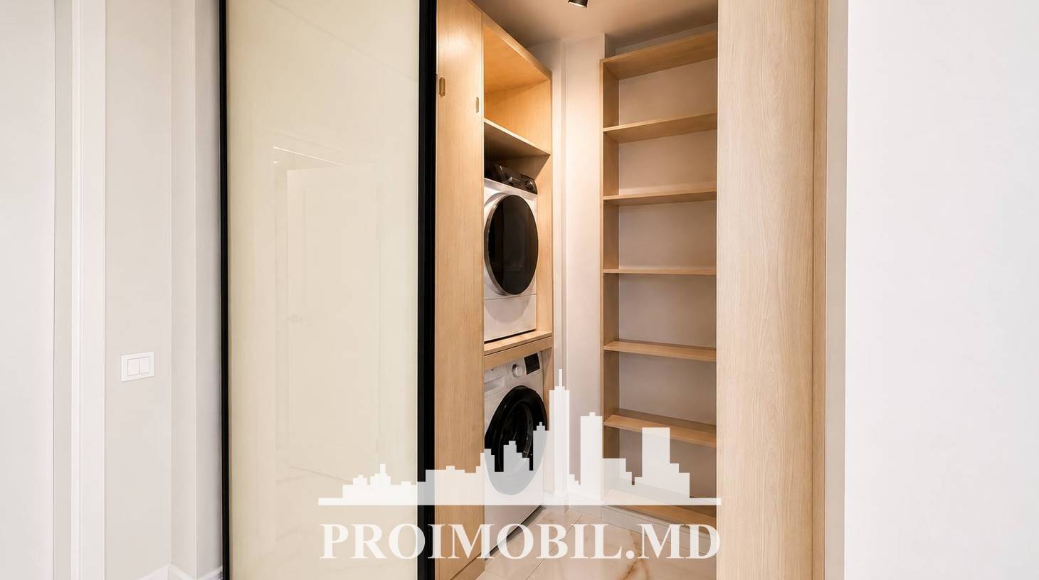 https://images.proimobil.md/eaytXQ-iUxQgYgSr7d7sHef-7dF0XwUgvZRrXZXvR5s/watermark:0.75:so:0:30:0.39/resize:fill:1460:816:1/gravity:ce/bG9jYWw6Ly8vZXN0YXRlL2xyLzNiNDY2NGU4LTc1ZjctNDdkNS1iMGUyLTJkNjQyNjM2ZGMxZC5qcGVn
