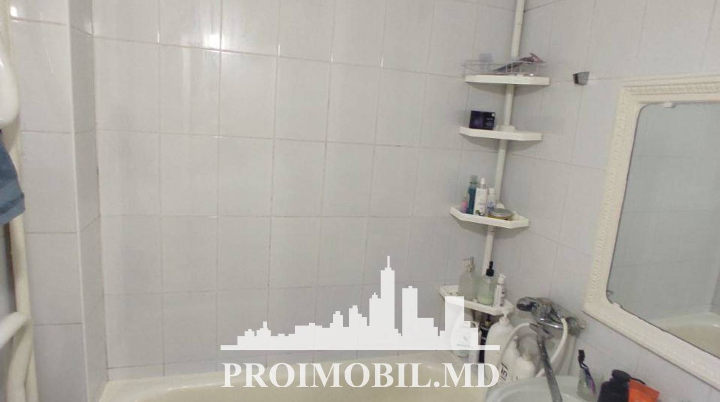 https://images.proimobil.md/eesPwfmiTt797H5KcvMyVhgxvdqkx5H-xlmVolW7ghQ/watermark:0.75:so:0:30:0.39/resize:fill:1460:816:1/gravity:ce/bG9jYWw6Ly8vZXN0YXRlL2xyLzBhYWJlZmIyLTEwM2EtNGE3Mi1hZDJkLWMwMTg2NTZhNWJhNC5qcGVn